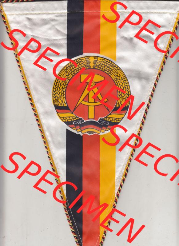DDR Sportclub Wimpel Internationales Boxturnier um den Chemiepokal Halle - 5 Jahre. Rückseite von einen Wimpel aus der DDR, Sportwimpel der Sportart Boxen zu DDR-Zeiten von einen Boxverein... Sammlung