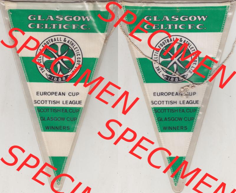 Internationaler Fußball Wimpel der The Celtic Football Club, kurz Celtic FC, im deutschsprachigen Raum vor allem als Celtic Glasgow bekannt. Komplettansicht mit Vorderseite und... Sammlung