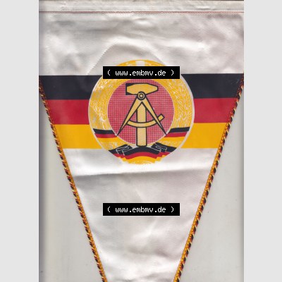 DDR Sportclub Wimpel SV Dynamo Rostock. Rückseite von einen Wimpel aus der DDR, Sportwimpel eines Sportclubs zu DDR-Zeiten in der DDR. Sammlung