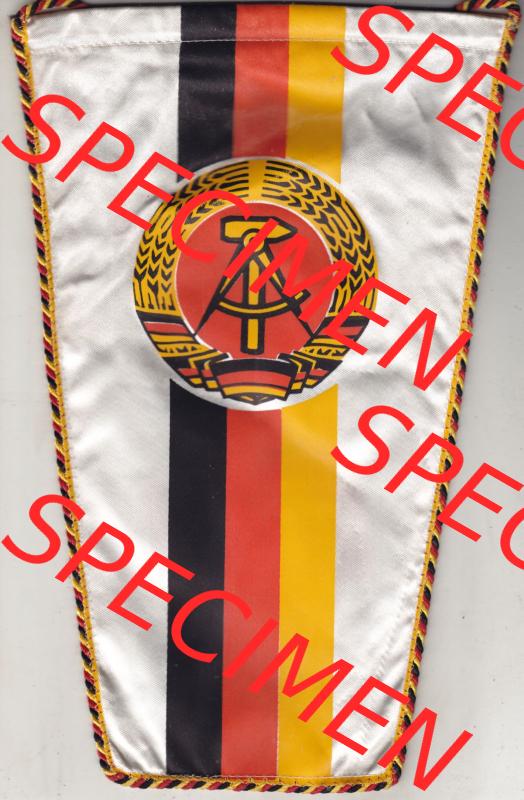 DDR Sportclub Wimpel 1975, VI. Internationales Boxturnier, TSC Berlin Hauptstadt der DDR 3.-7.10.1975. Rückseite von einen Wimpel aus der DDR,... Sammlung