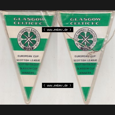 Internationaler Fußball Wimpel der The Celtic Football Club, kurz Celtic FC, im deutschsprachigen Raum vor allem als Celtic Glasgow bekannt. Komplettansicht mit Vorderseite und... Sammlung