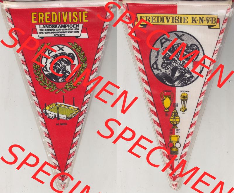 Internationaler Fußball Wimpel der Niederlande 1973, Fußball Ajax Amsterdam, ist ein Fußballverein. Komplettansicht mit Vorderseite und Rückseite als Bildmaterial... Sammlung